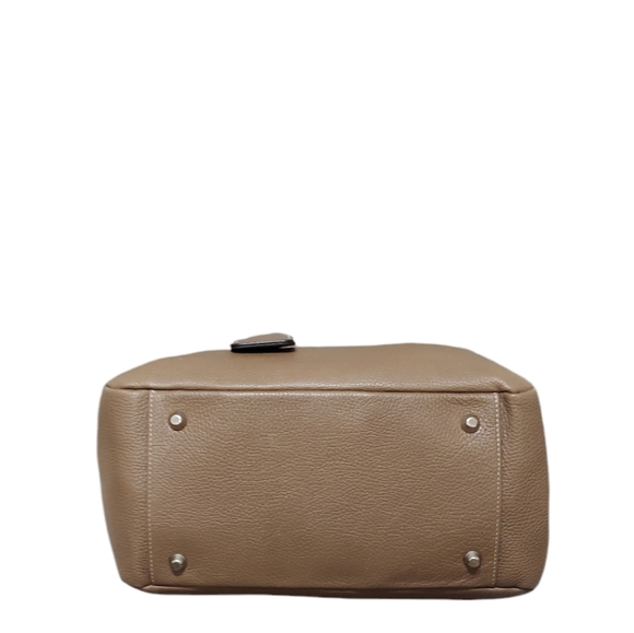 Suarez New York Three Compartment Leather Shoulder Tote Gently Loved - Picture 7 of 9